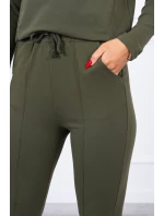 Súprava s khaki výstrihom na gombíky