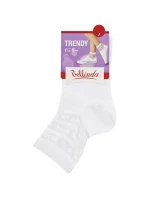 Dámske ponožky s ozdobným lemom TRENDY COTTON SOCKS - Bellinda - biela Dámske ponožky s ozdobným lemom TRENDY COTTON SOCKS - Bellinda - biela