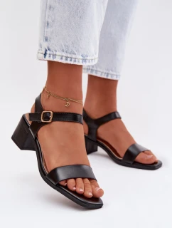 Sandále na podpätku model 225113 Krok vo veľkom štýle