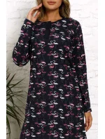 Dámska nočná košeľa K13023 tm. modrá s plameniakmi - La Penna Dámska nočná košeľa K13023 tm. modrá s plameniakmi - La Penna