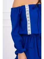 Nevädzové šaty s otvorenými ramenami a čipkou