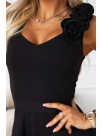 643-2 Elegantné večerné maxi šaty s rozparkom a ružami - klasické čierne 643-2 Elegantné večerné maxi šaty s rozparkom a ružami - klasické čierne