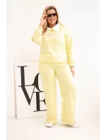 Dámska súprava nadmerných veľkostí so širokými nohavicami a golierom žltá Dámska súprava nadmerných veľkostí so širokými nohavicami a golierom žltá
