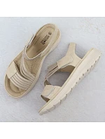 Dámske sandále na platforme pohodlné béžové Unisoft 8875