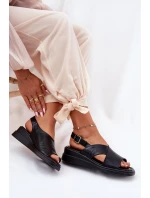 Lakierowane Sandały Damskie Na Koturnie Z Eko Skóry Czarne Quilara