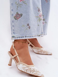 Sandály na podpatku s květinami Béžové Kelmira