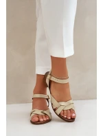 Sandále na podpätku model 210706 Vykročte štýlovo