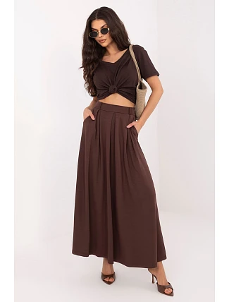 Model s dlhou sukňou 226150 Relevantnosť Model s dlhou sukňou 226150 Relevantnosť