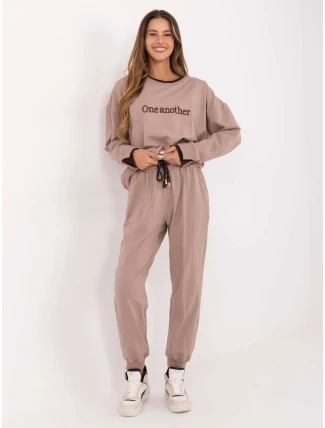 Súprava RV KMPL A883.68 tmavá lila Súprava RV KMPL A883.68 tmavá lila