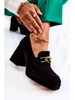 Zamszowe Czółenka Z Ozdobnym Łańcuchem Laura Messi 2444 Czarne