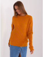 Svetlo oranžový klasický sveter s okrúhlym výstrihom