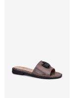 Klapki Damskie Na Płaskim Obcasie Z Ozdobnym Detalem KV51-007 Grafitowe