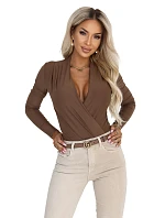 375-11 Štýlový dámsky body s krížovým výstrihom – farba mokka hnedá