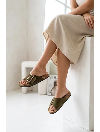 Kožené semišové dámské pantofle s přezkou tmavě zelené Beryl