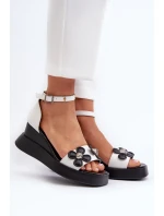 Sandały Damskie Na Platformie I Koturnie Z Kwiatami Białe Foviana