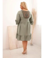 Plus veľkosť dámske viskózové šaty s azúrovou výzdobou Khaki