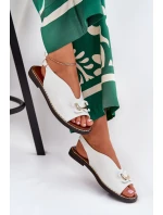 Sandały Na Płaskim Obcasie Z Ozdobą Eko Skóra Białe Tillireta