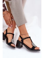 Skórzane Sandały Na Słupku Z Ozdobą D&A JC51-842 Czarne