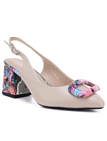 Béžové zdobené lodičky na podpätku Vinceza 62278