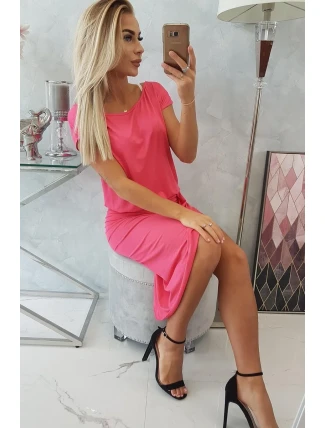 Asymetrické fuchsiové šaty Asymetrické fuchsiové šaty