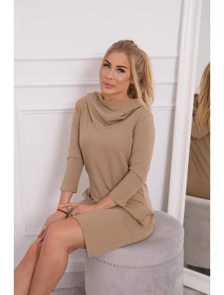 Šaty s kapucňou a vreckami camel
