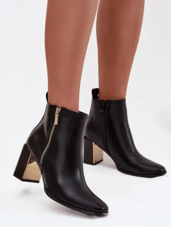 Topánky na podpätku model 220692 Krok vo veľkom štýle