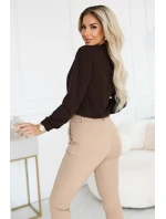 140-29 Blúzka s dlhými rukávmi a viazaním vpredu - čokoládová