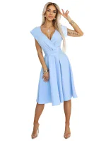 348-12 SCARLETT - Roztiahnuté midi šaty s obálkovým výstrihom a opaskom - MODRÁ 348-12 SCARLETT - Roztiahnuté midi šaty s obálkovým výstrihom a opaskom - MODRÁ