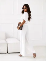 Biela dámska súprava - skladací obálkový top a široké nohavice (8178) Biela dámska súprava - skladací obálkový top a široké nohavice (8178)