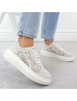 Dámske šnurovacie topánky na platforme biele Vinceza 17371