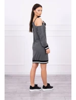 Šaty Tres Chic v grafitovej farbe