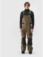 Pánske snowboardové nohavice s trakmi 4FAW23TFTRM346-81S hnedé - 4F Pánske snowboardové nohavice s trakmi 4FAW23TFTRM346-81S hnedé - 4F