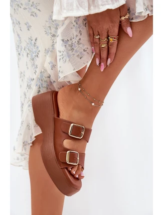 Klapki Damskie Na Koturnie I Platformie Z Klamrami Camel Nitarelia