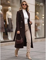 Dlhý dámsky dvojradový kabát s opaskom v čokoládovej farbe FashionStreet NY0816 Dlhý dámsky dvojradový kabát s opaskom v čokoládovej farbe FashionStreet NY0816