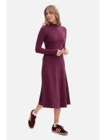 B299 Rebrované midi šaty s asymetrickým pásom - slivka