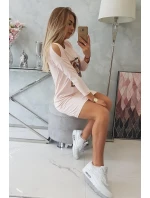 Šaty s 3D grafikou a zdobenými volánikmi púdrovo ružové