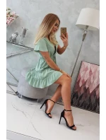 Šaty s obálkovým výstrihom tmavo mätovej farby