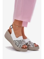 Sandały Damskie Z Naturalnej Skóry Na Koturnie Artiker 56C0958 Białe