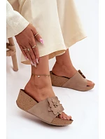 Kožené semišové dámské pantofle na platformě s ozdobným květinovým vzorem Zazoo 40312 Cappuccino