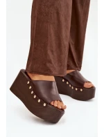 Dámské nazouváky na platformě s nýty čokoládové Mareline