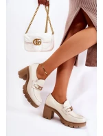 Skórzane Półbuty Na Słupku Ze Złotą Ozdobą Jasnobeżowe Lemar Mikeyla