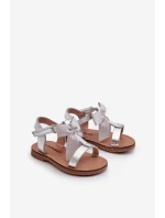 Sandałki Dziecięce Z Kokardką Na Rzep Srebrne Joratia