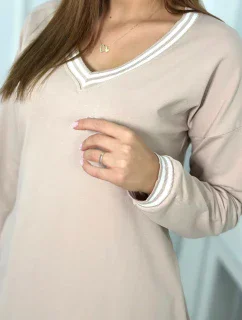 Šaty s vreckami a véčkovým výstrihom béžovej farby