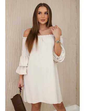 Španielske šaty s volánmi na rukáve béžovej farby