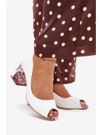 Skórzane Czółenka Z Ozdobnym Obcasem Lewski Shoes 2608/K Białe