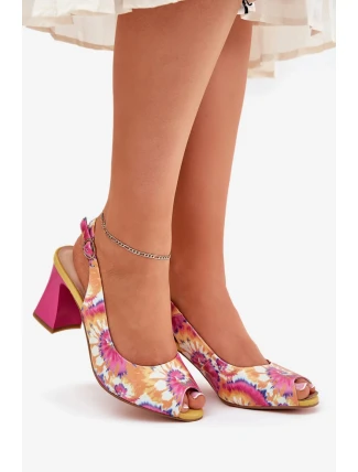 Sandále na podpätku model 210178 Krok vo veľkom štýle