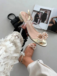 Sandále model 225151 Krok vo veľkom štýle