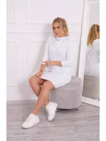 Šaty s kapucňou a vreckami biele