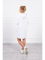 Šaty s kapucňou bielej
