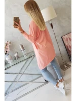 Oversize blúzka s dúhovou potlačou pier v marhuľovej farbe Oversize blúzka s dúhovou potlačou pier v marhuľovej farbe